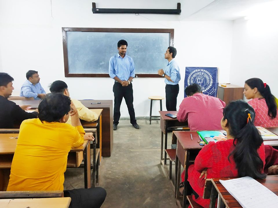 Top 10 diploma college for ITES & M in Delhi